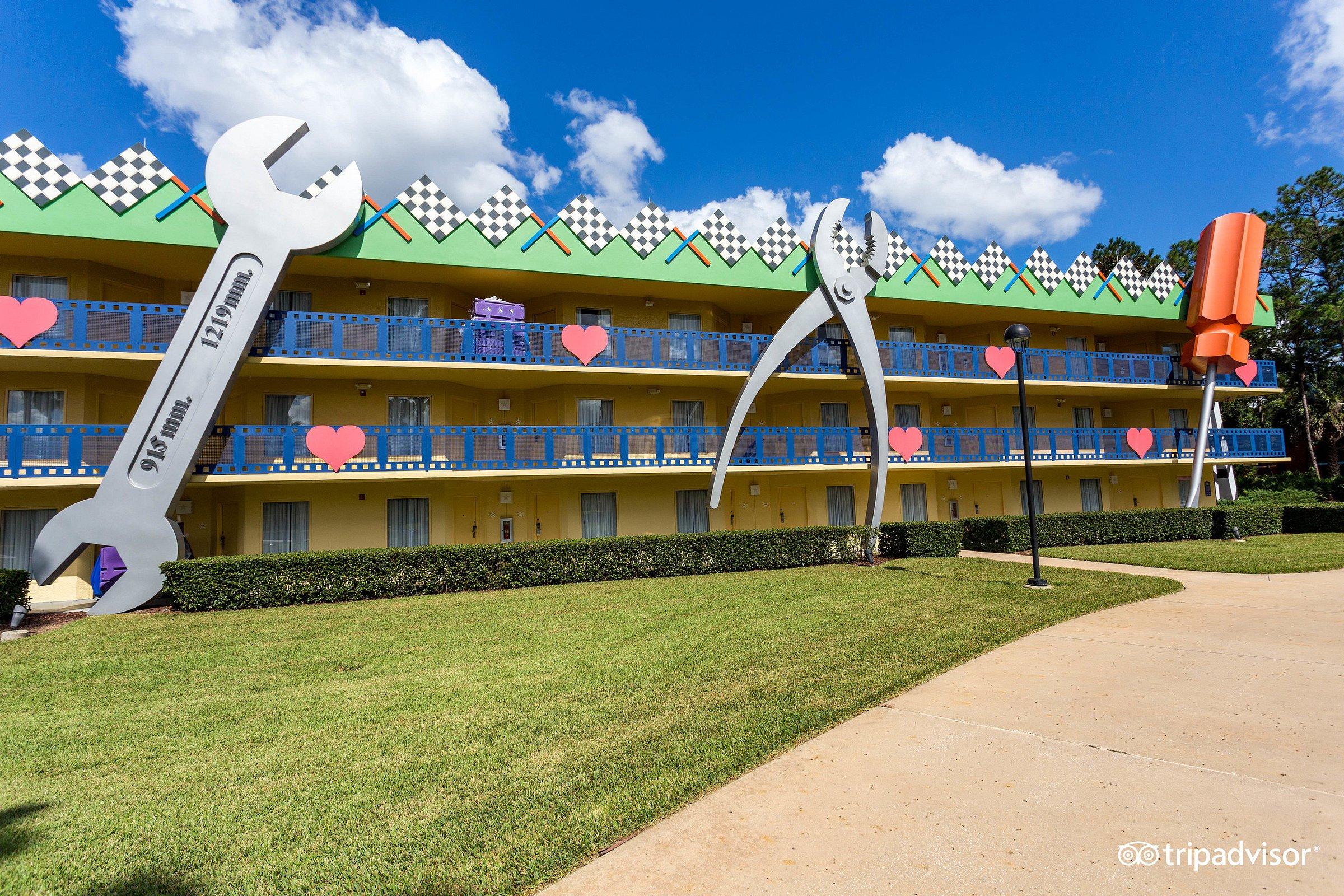 image-housing-carousel