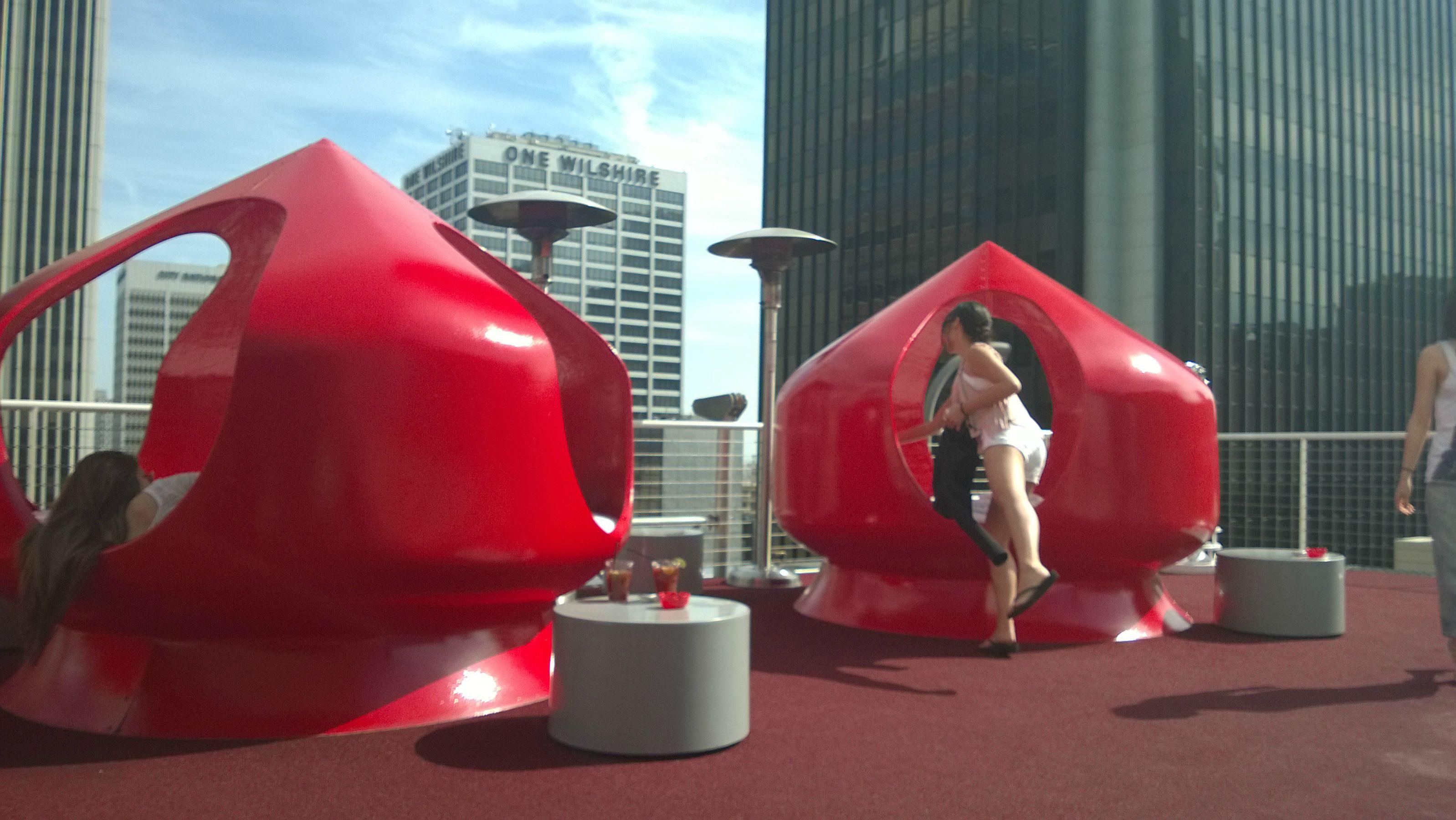 image-housing-carousel