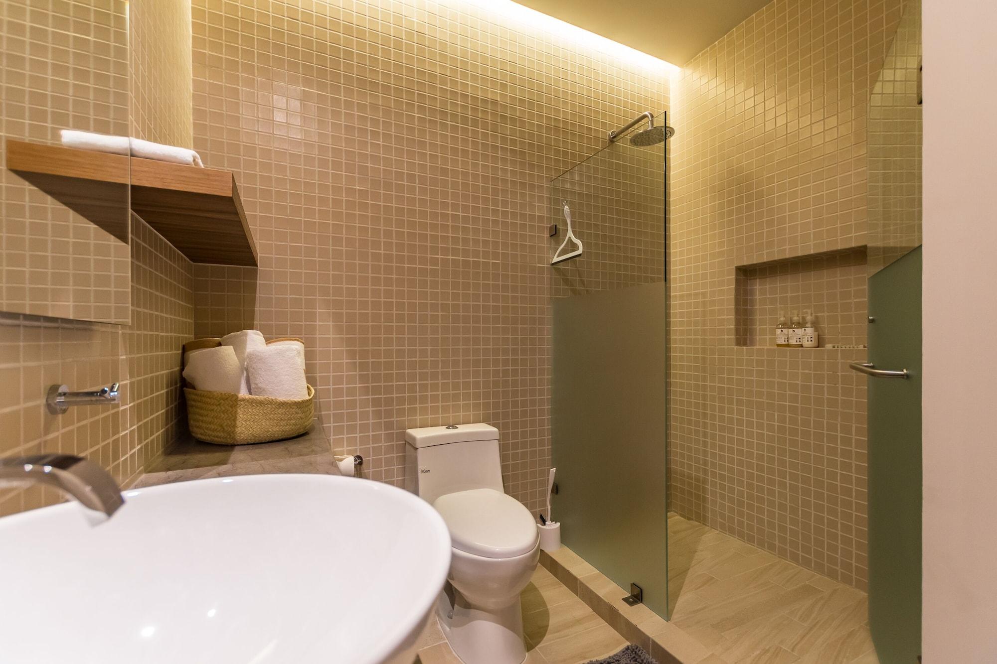 Departamento familiar, 2 habitaciones, balcón, vista al jardín