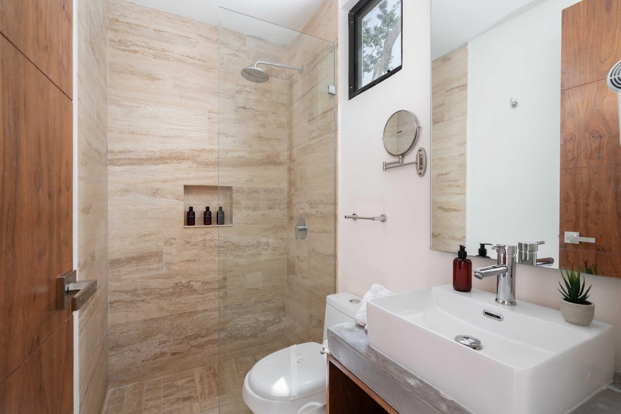 Suite junior, vista a la piscina