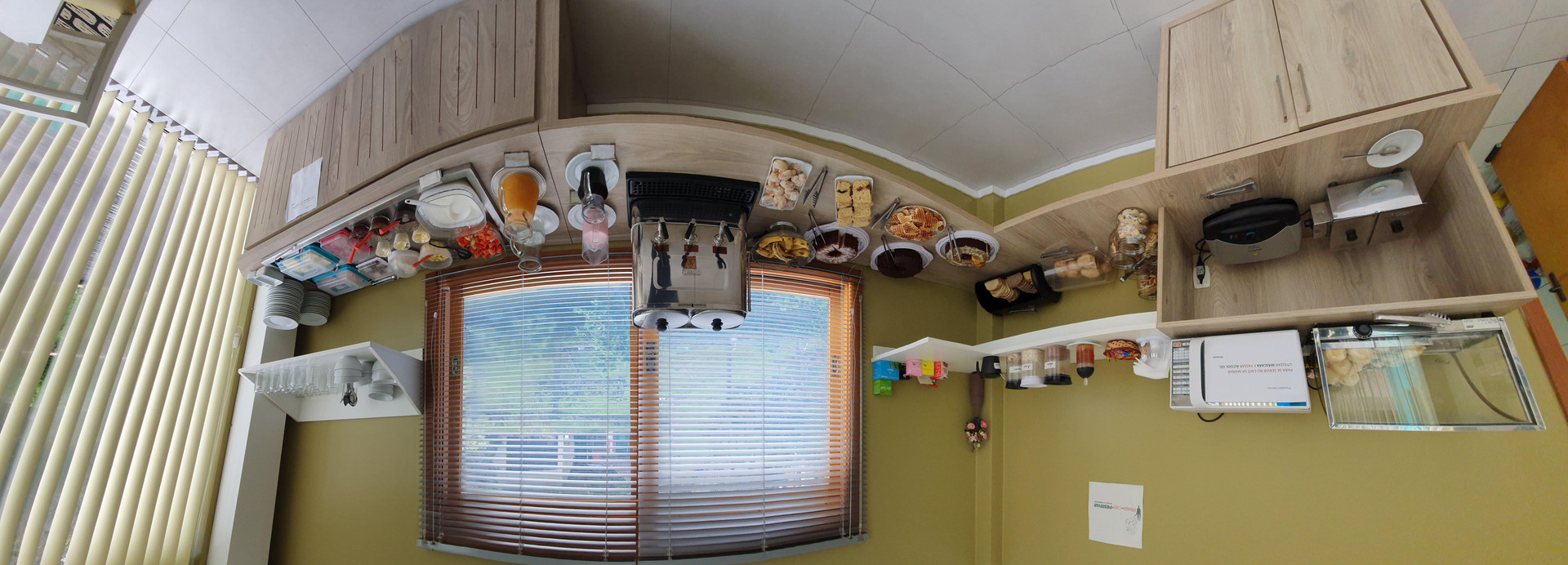 image-housing-carousel