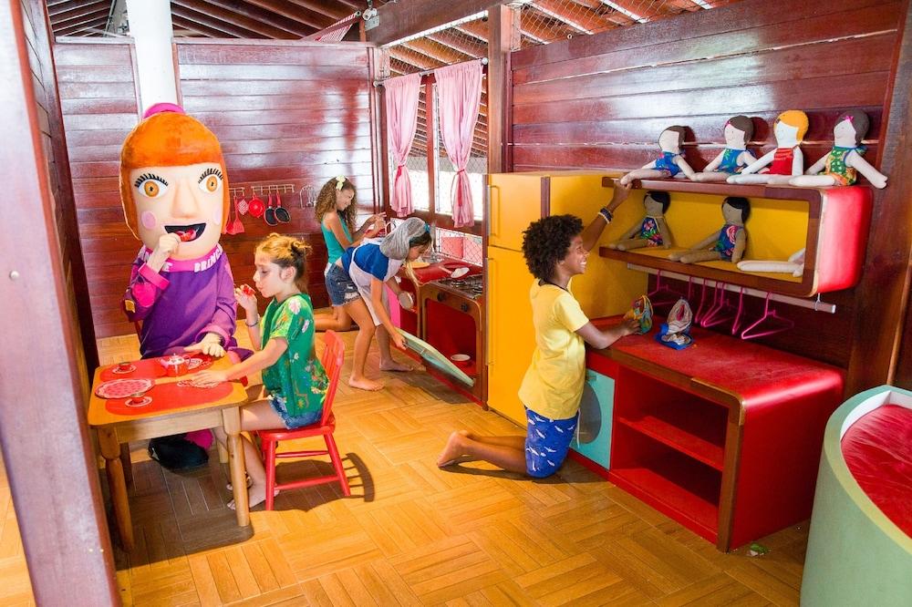 image-housing-carousel
