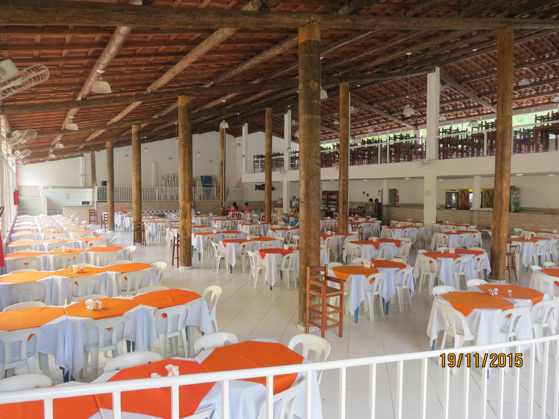 image-housing-carousel