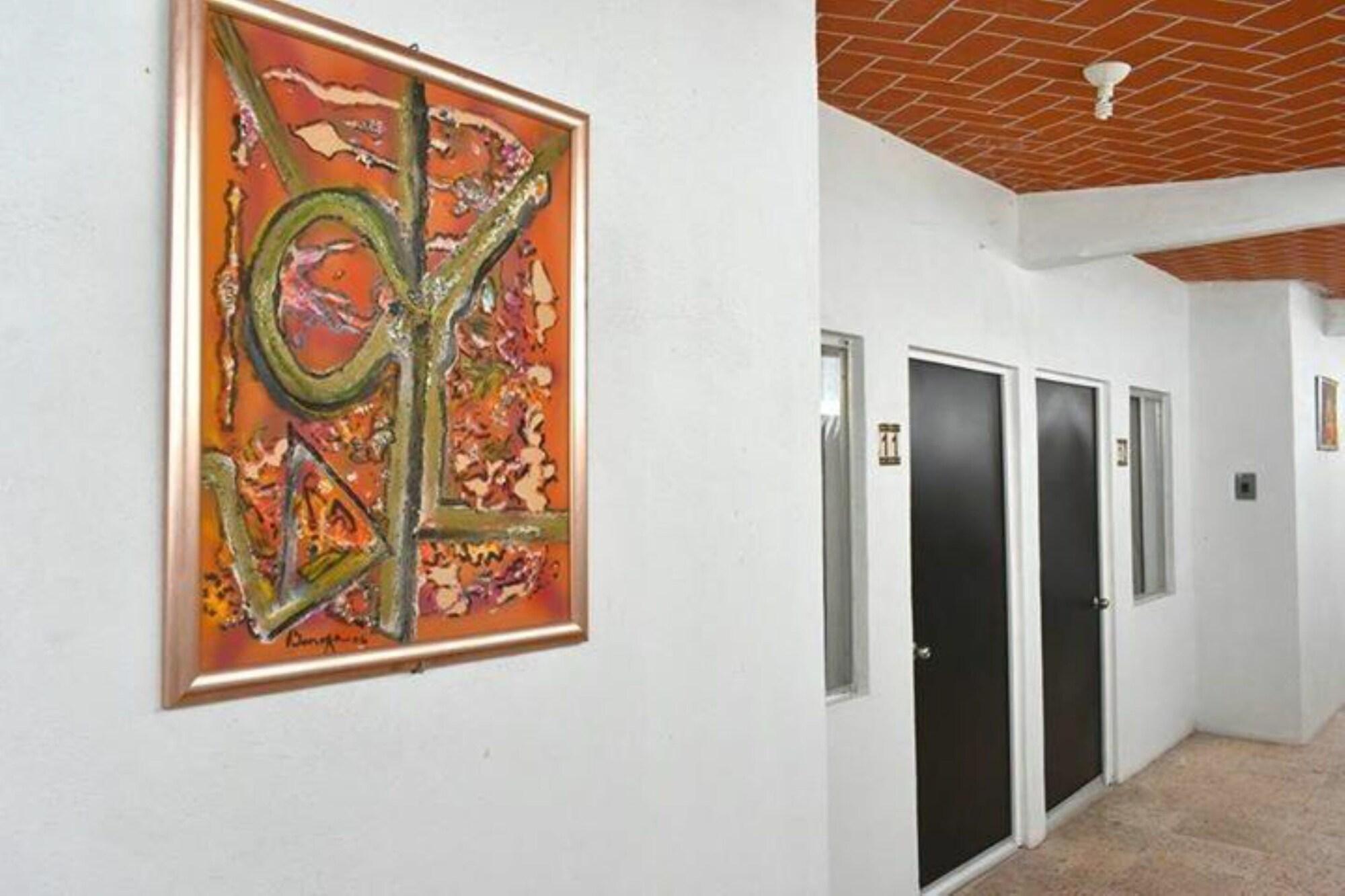 image-housing-carousel
