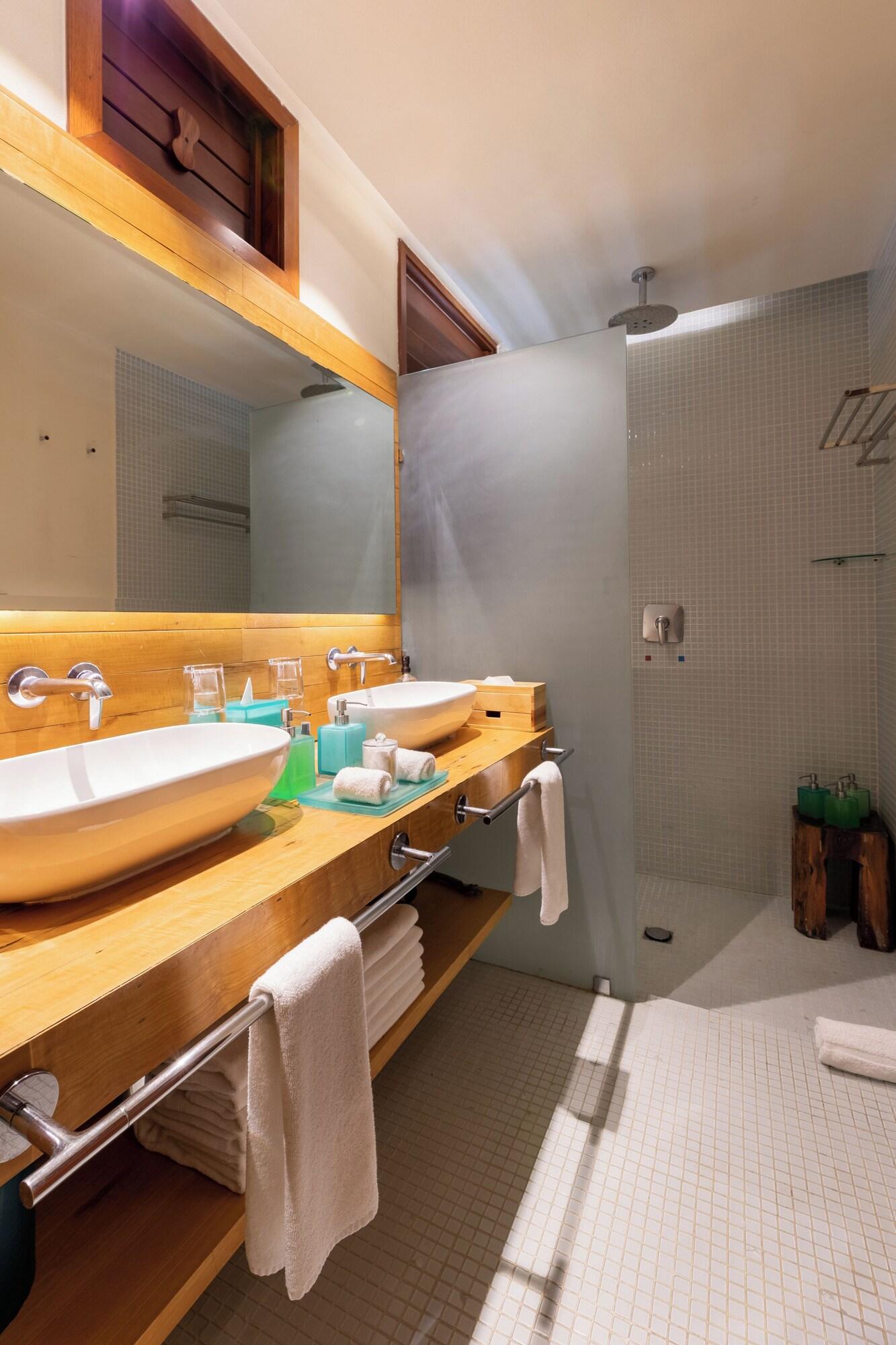 Habitación doble estándar, 1 cama King size, para no fumadores, vista al jardín