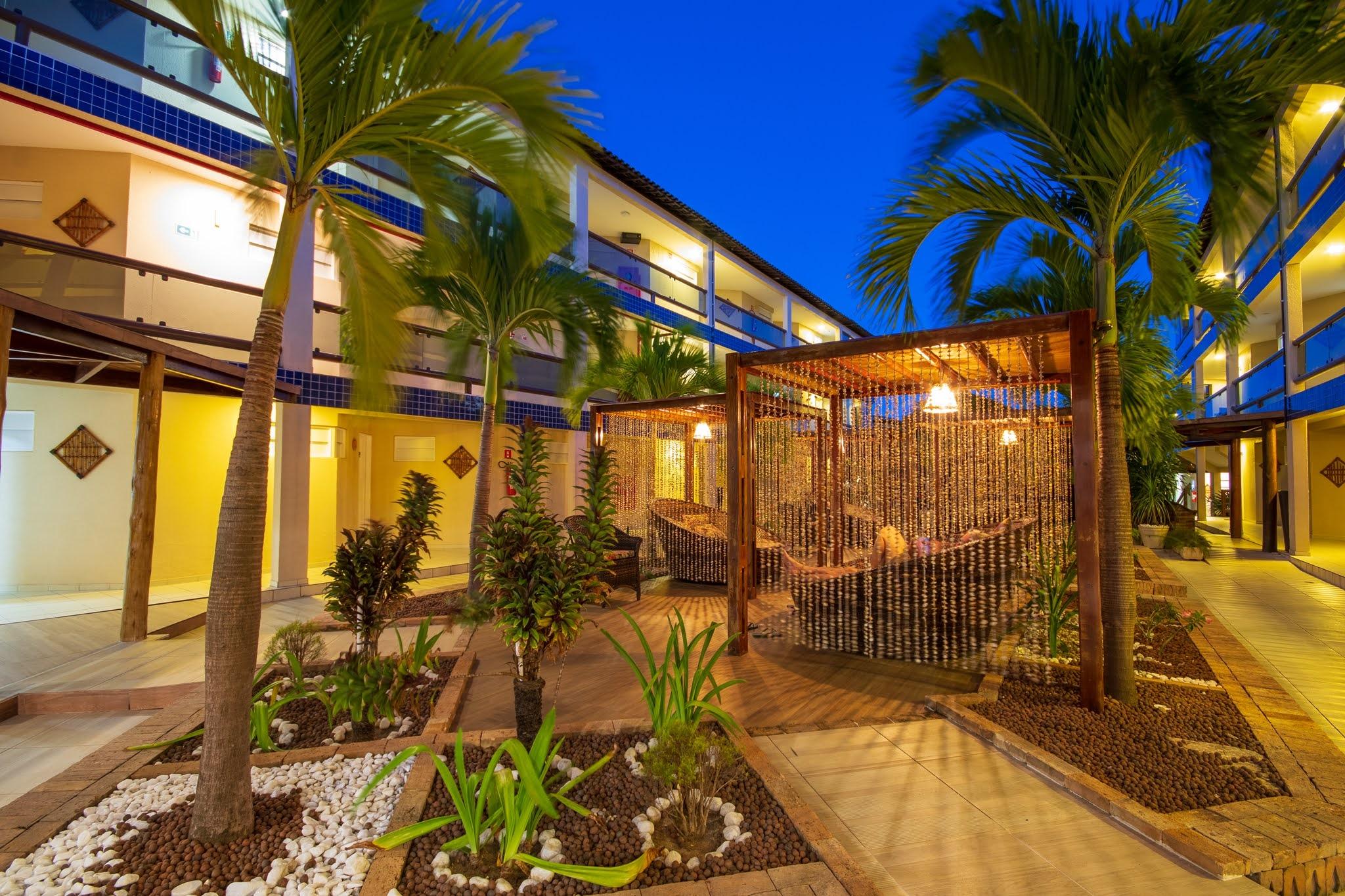 image-housing-carousel