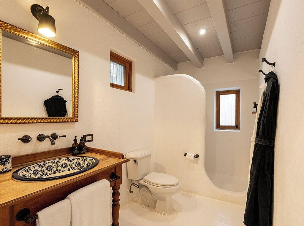 Private Cottage Suite, Rooftop & Plunge Pool