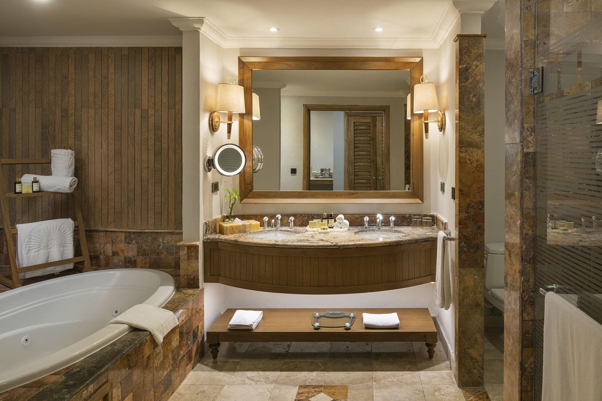 Suite junior (Golden Swim Up)
