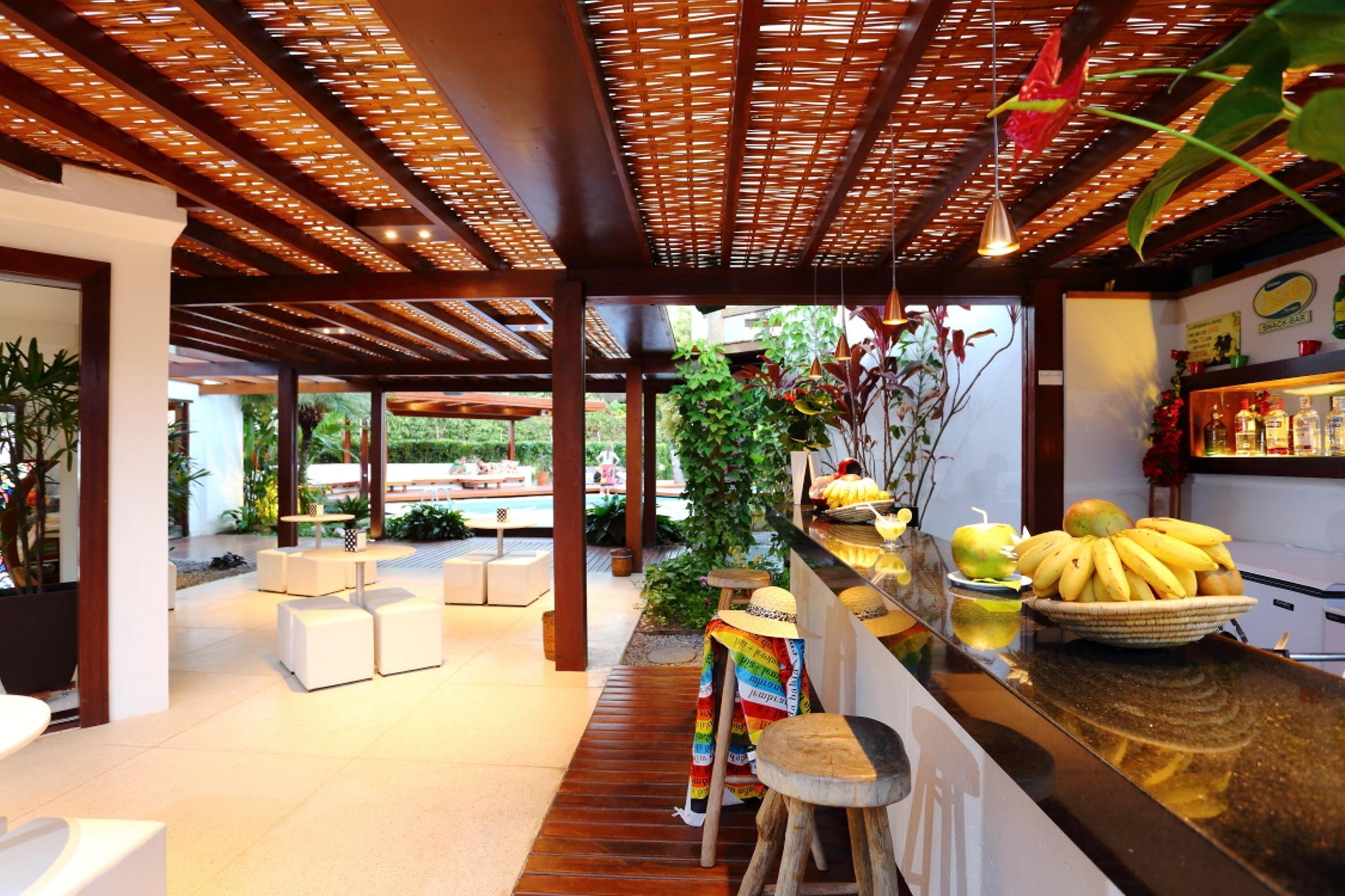 image-housing-carousel