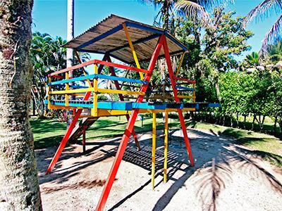 image-housing-carousel