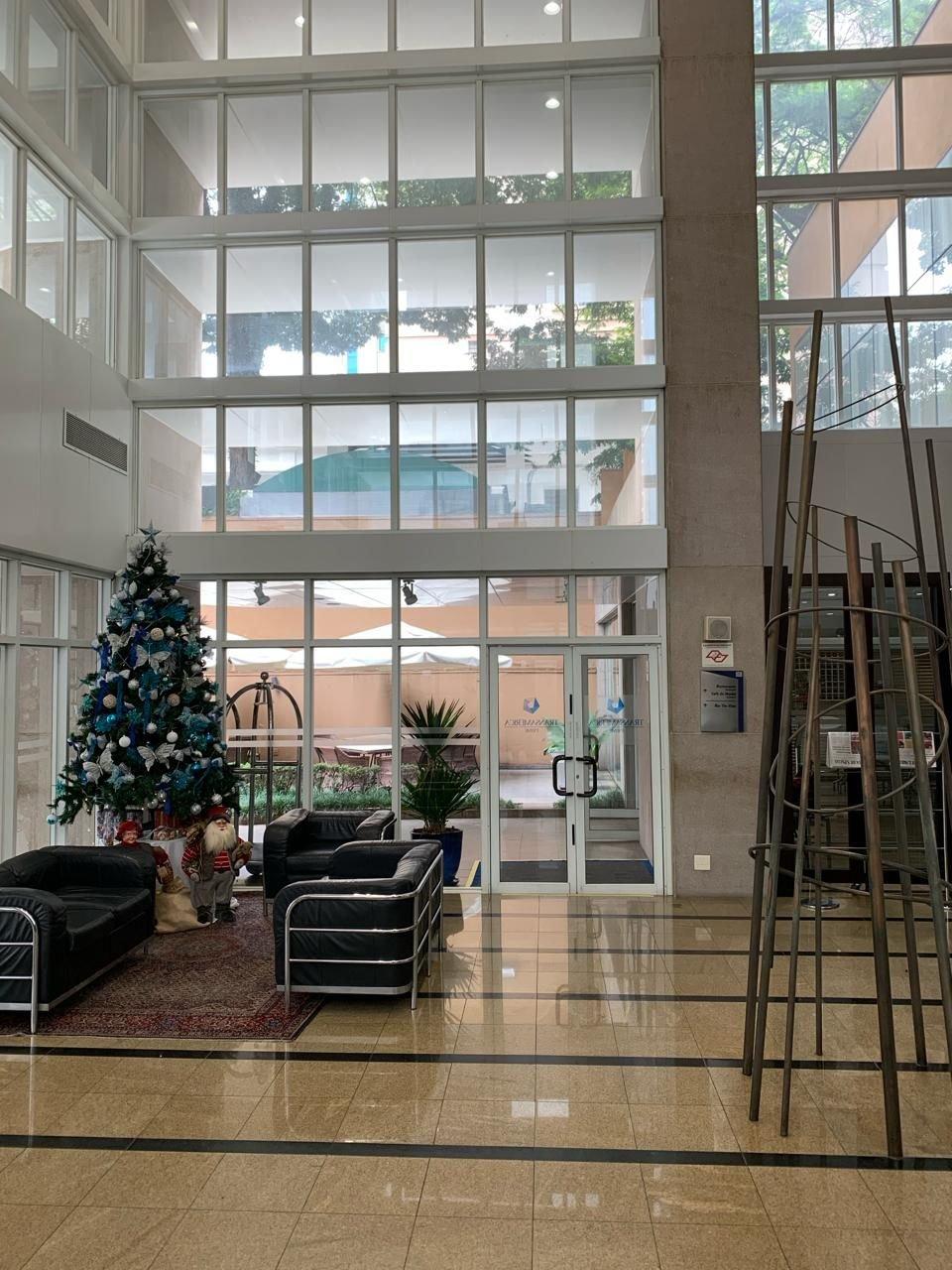 image-housing-carousel