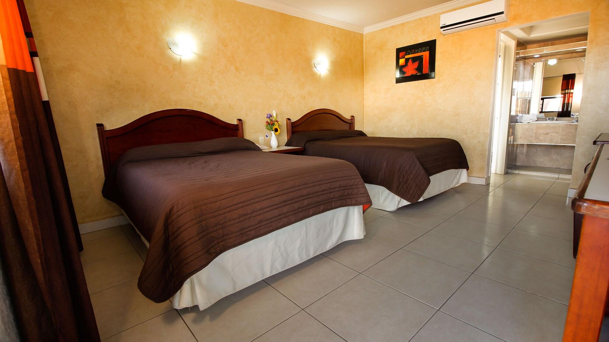 Hotel & Suites Marrod 6