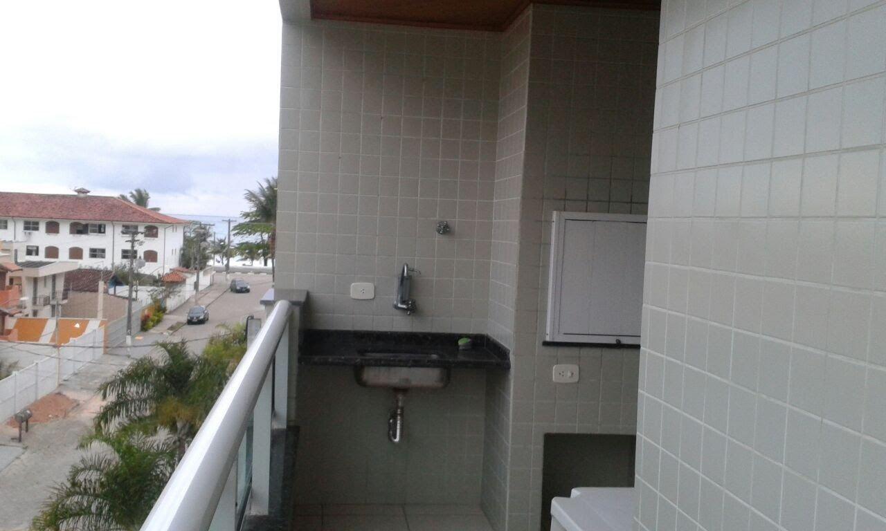 image-housing-carousel