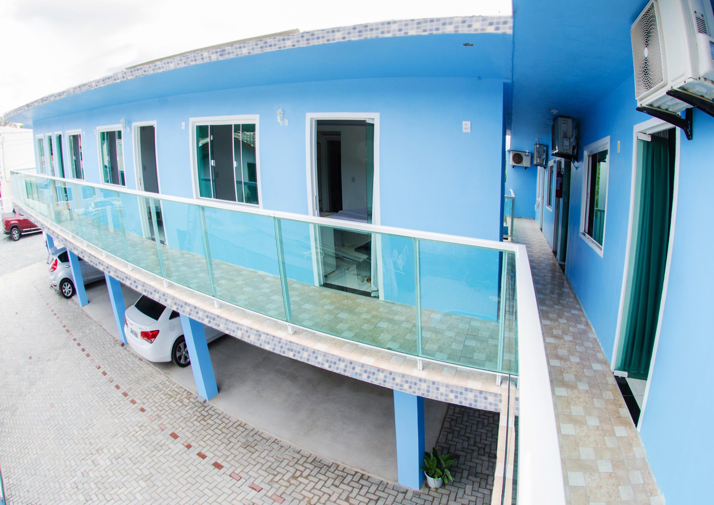image-housing-carousel