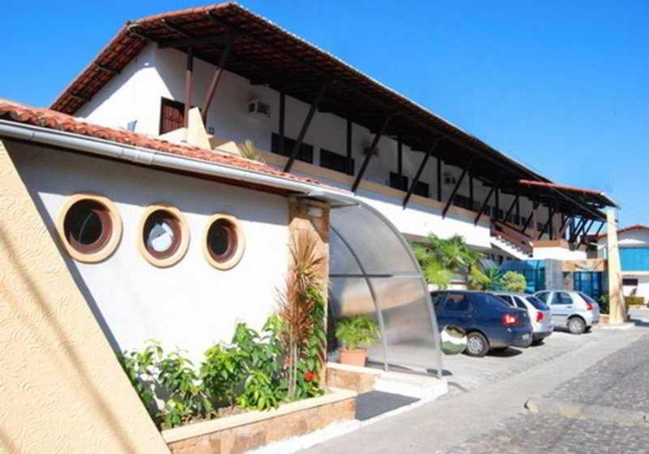 image-housing-carousel
