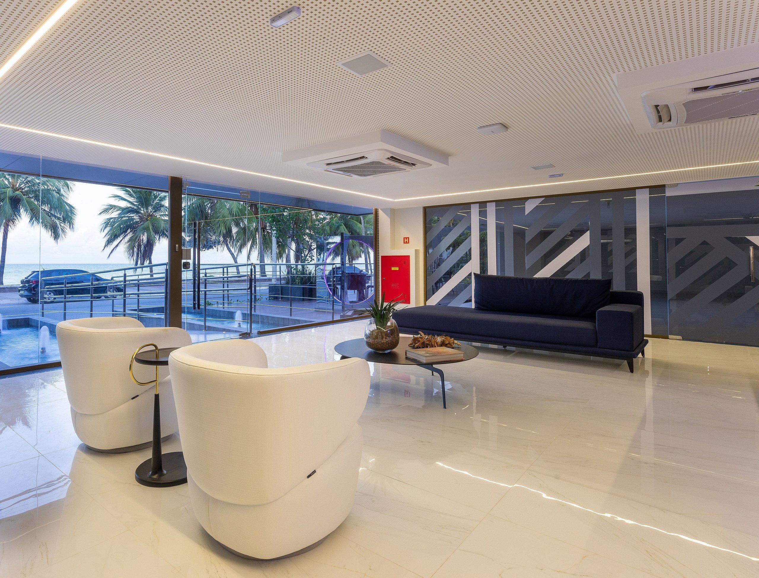 image-housing-carousel