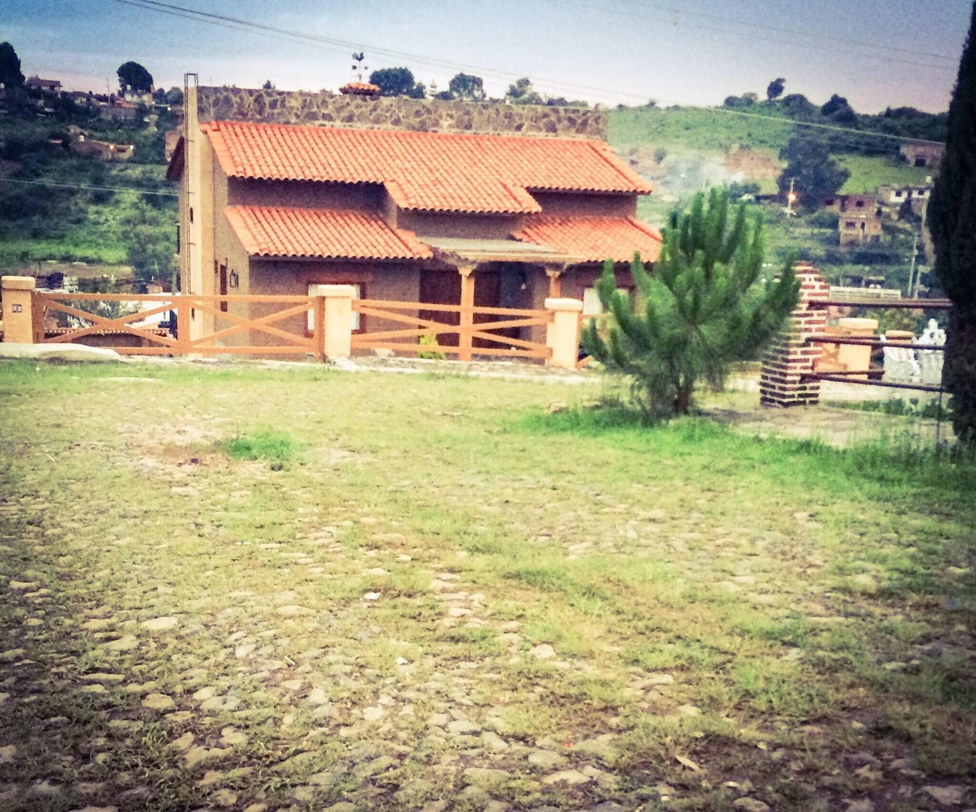 image-housing-carousel