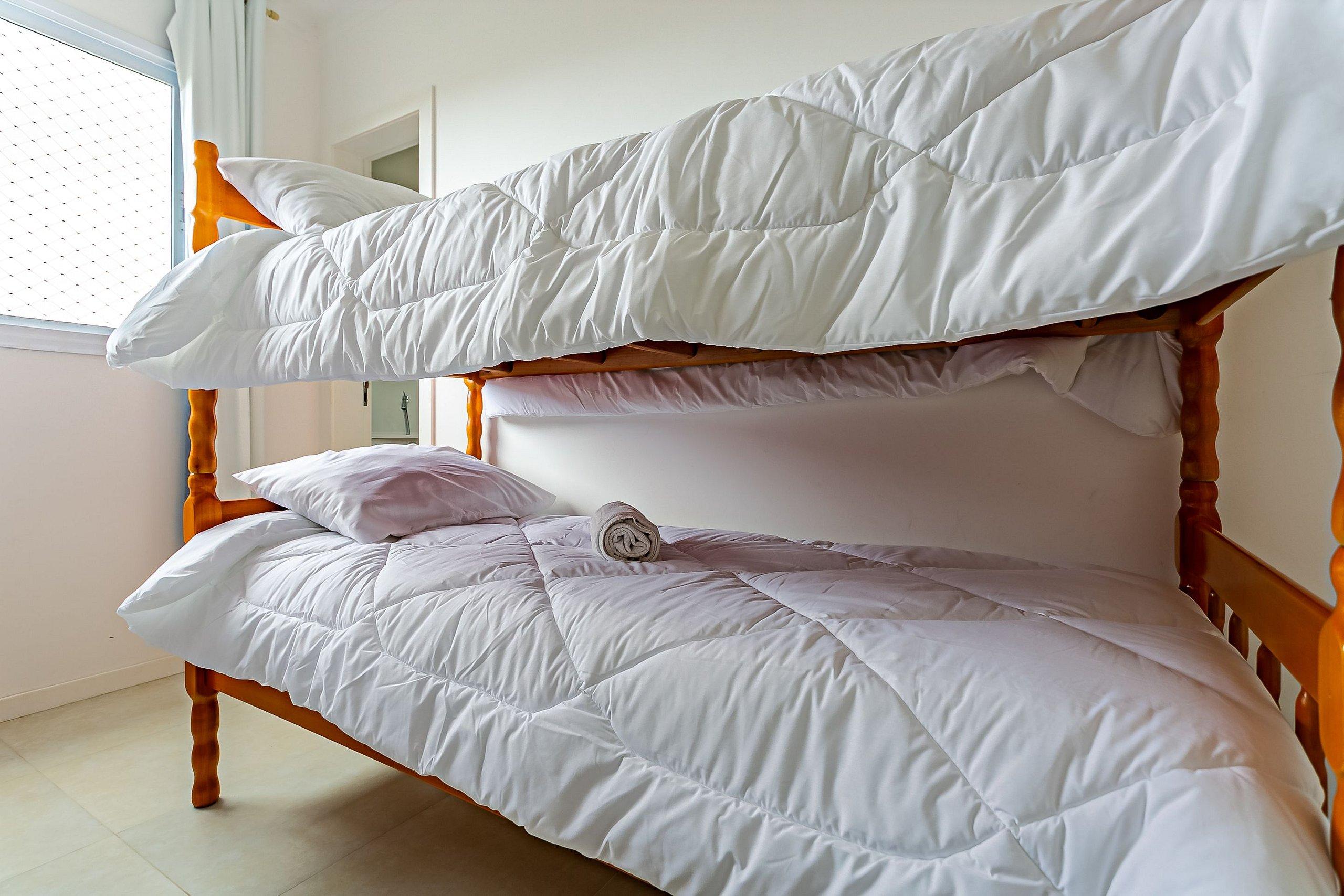 image-housing-carousel
