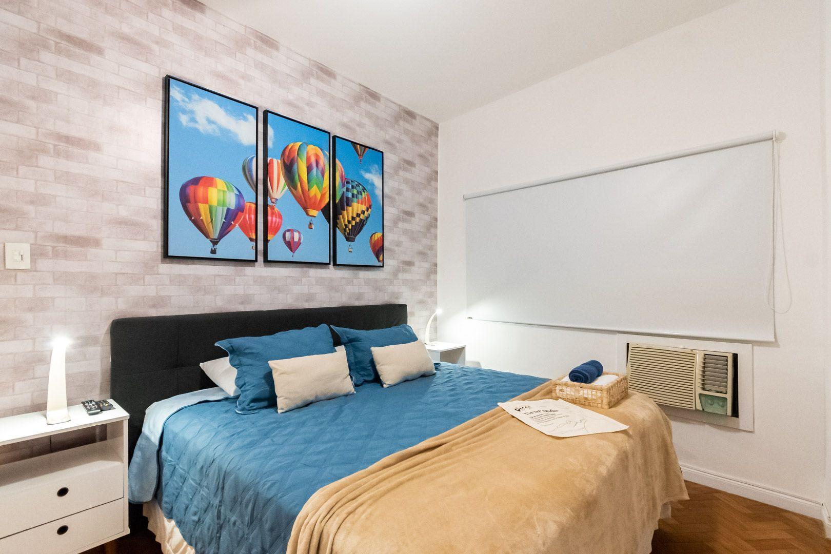 image-housing-carousel