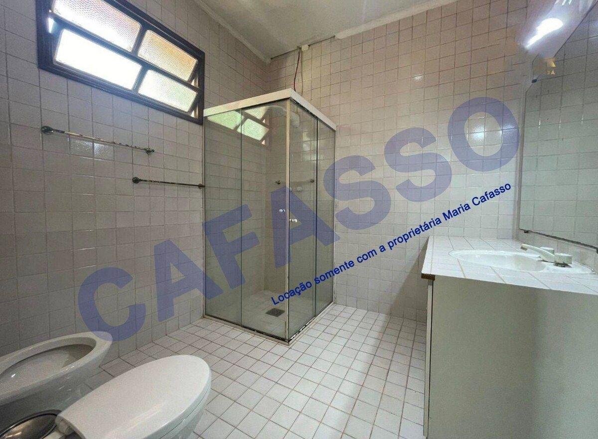 image-housing-carousel