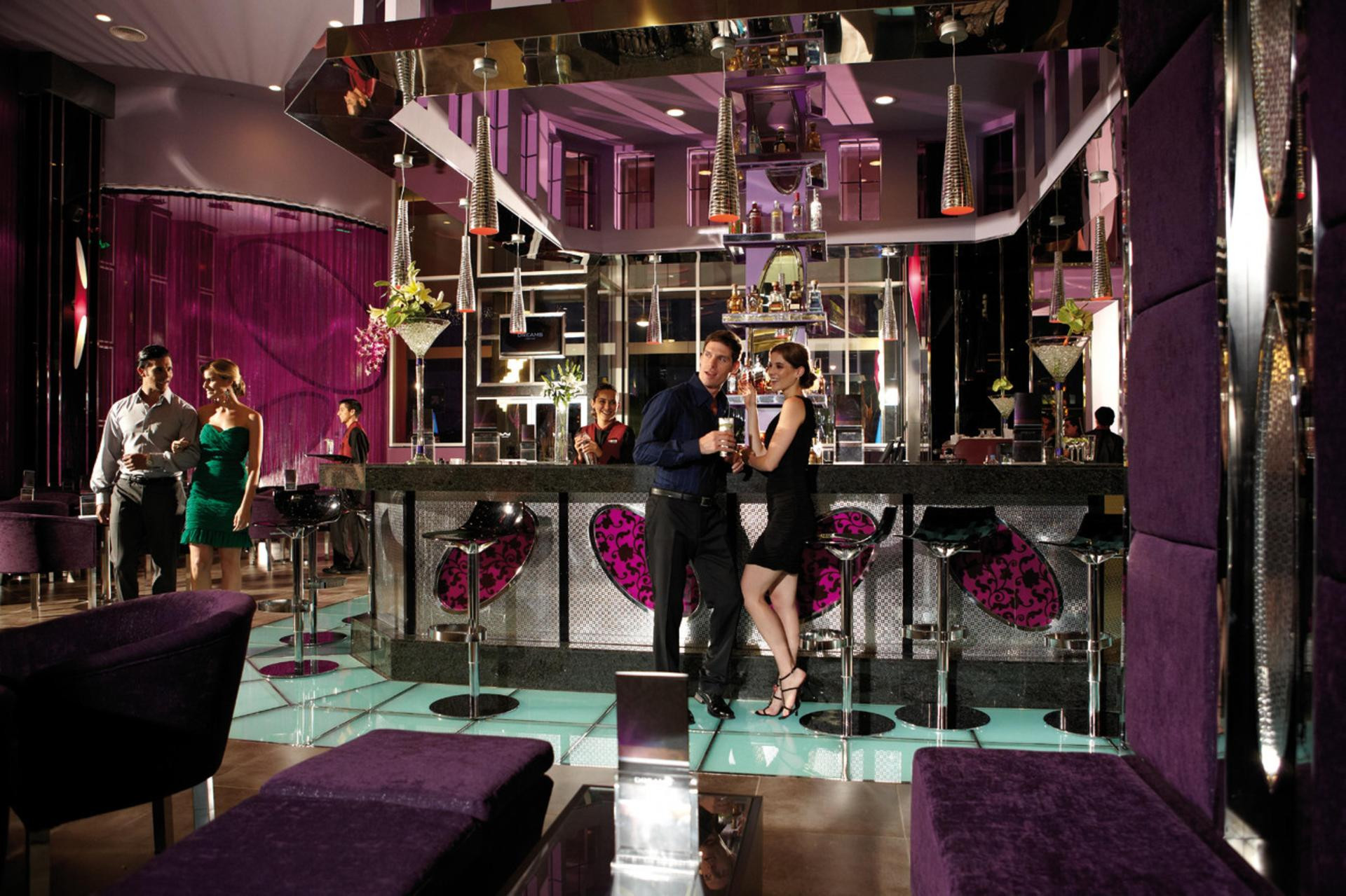 image-housing-carousel