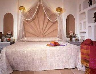 image-housing-carousel