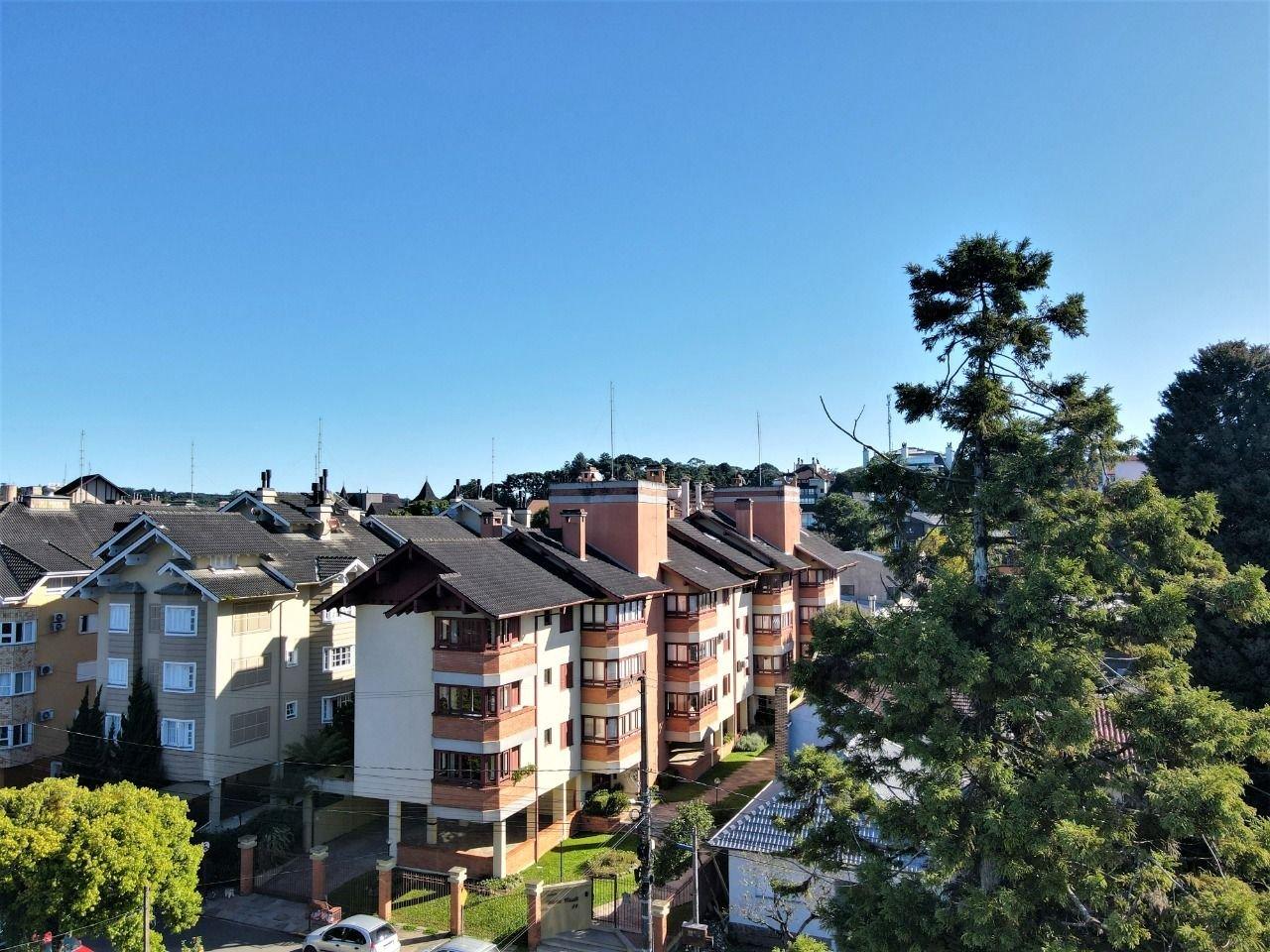 image-housing-carousel