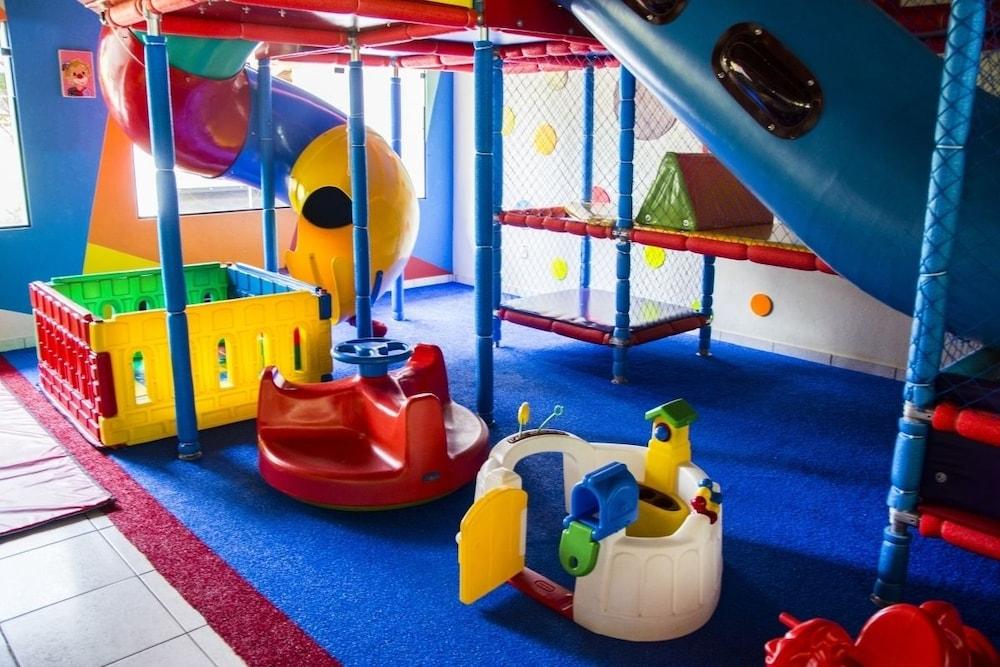 image-housing-carousel