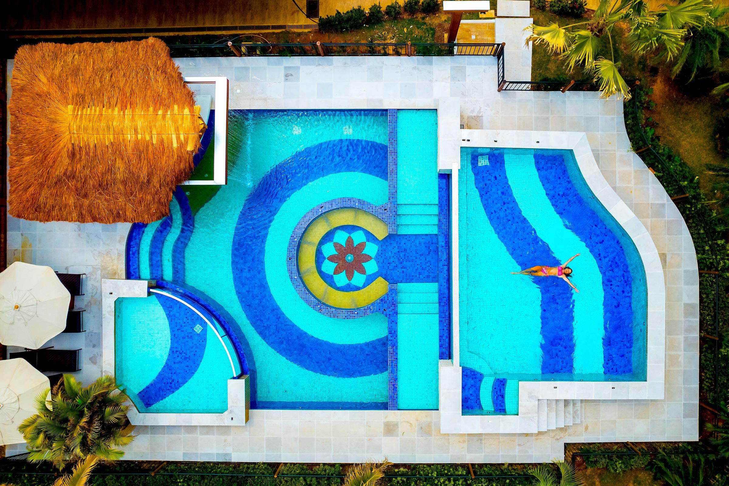 image-housing-carousel