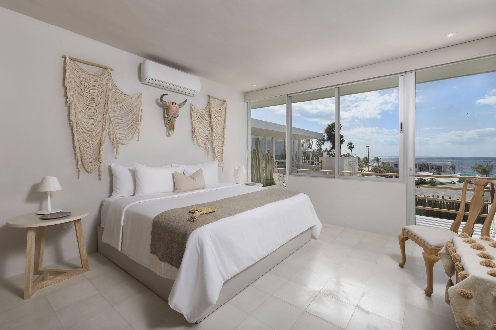 Room King bed