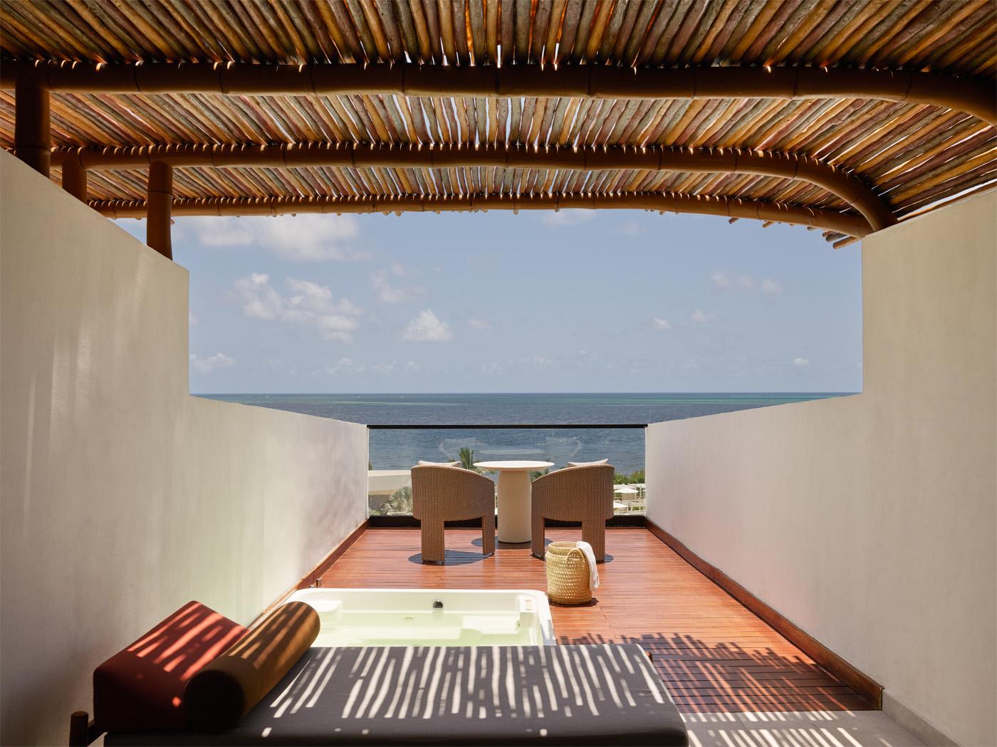 Suite Familia -5 personas- Superior con Vista al Mar