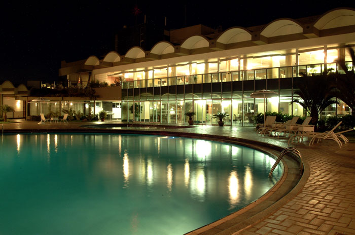 image-housing-carousel