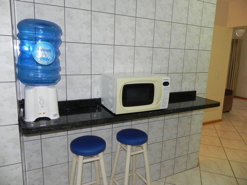 image-housing-carousel