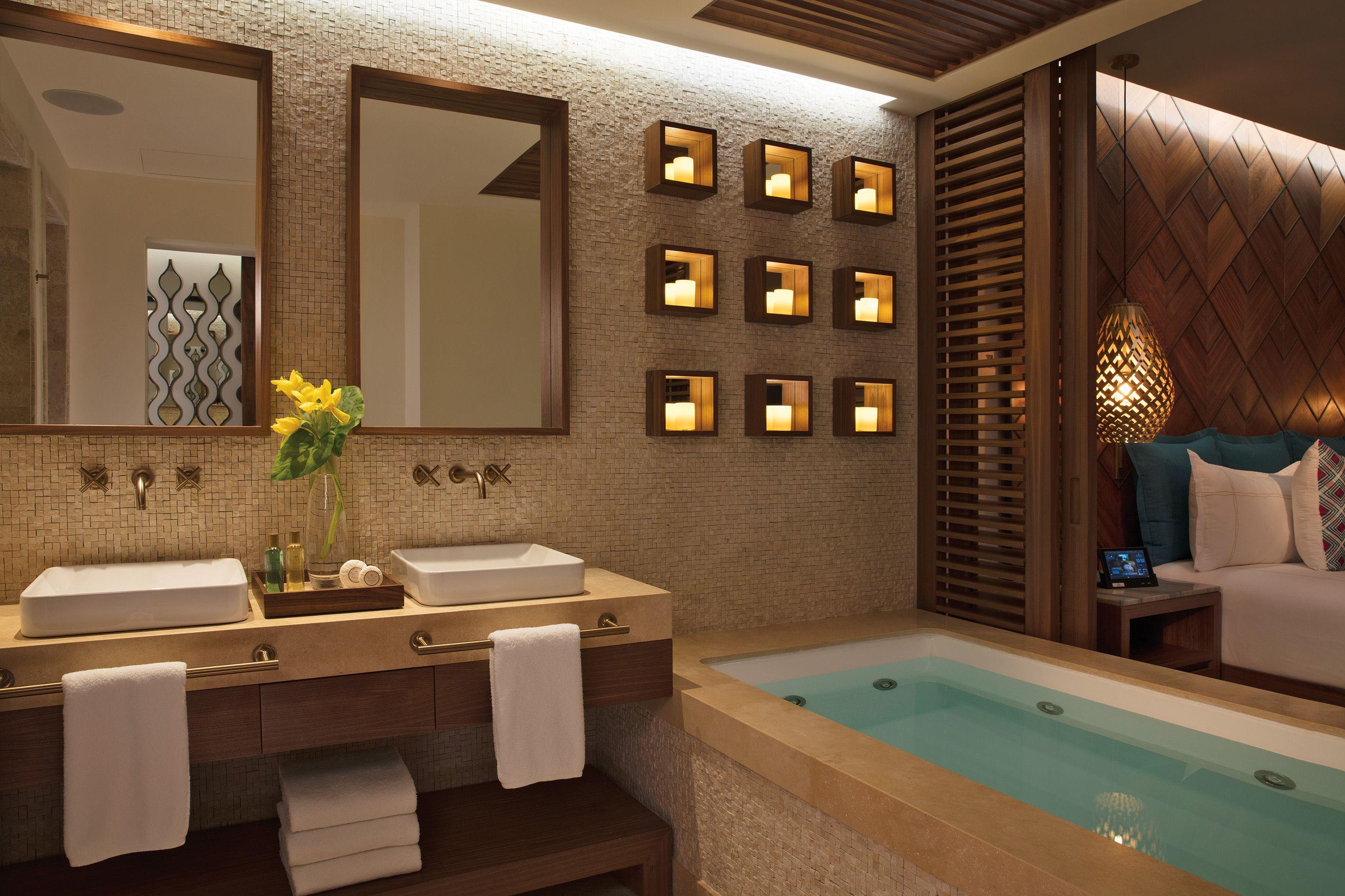 Suite Júnior con Vista Parcial del Mar