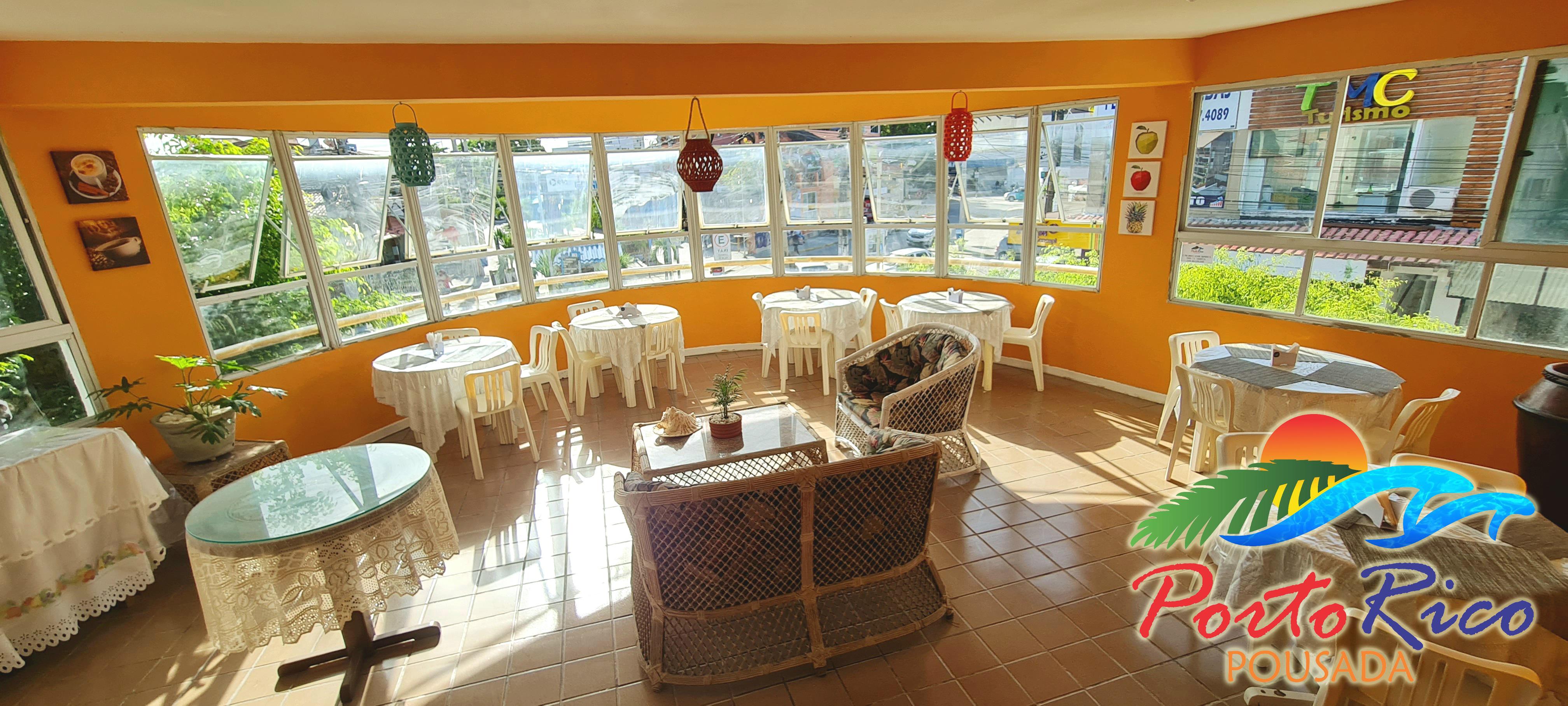 image-housing-carousel