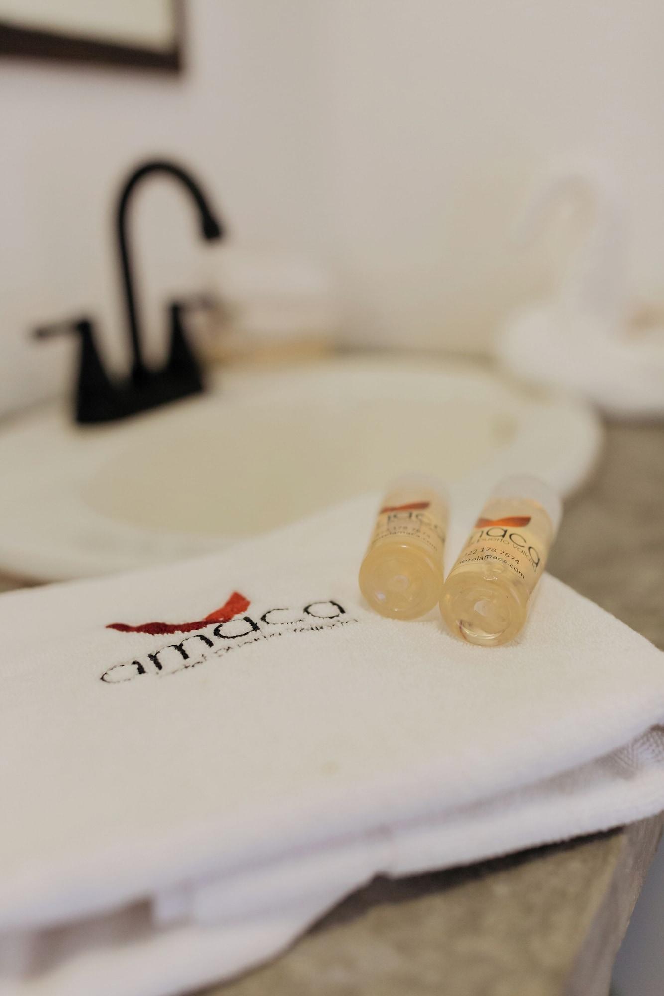 Premium Partial Ocean View Balcony 1 King Bed