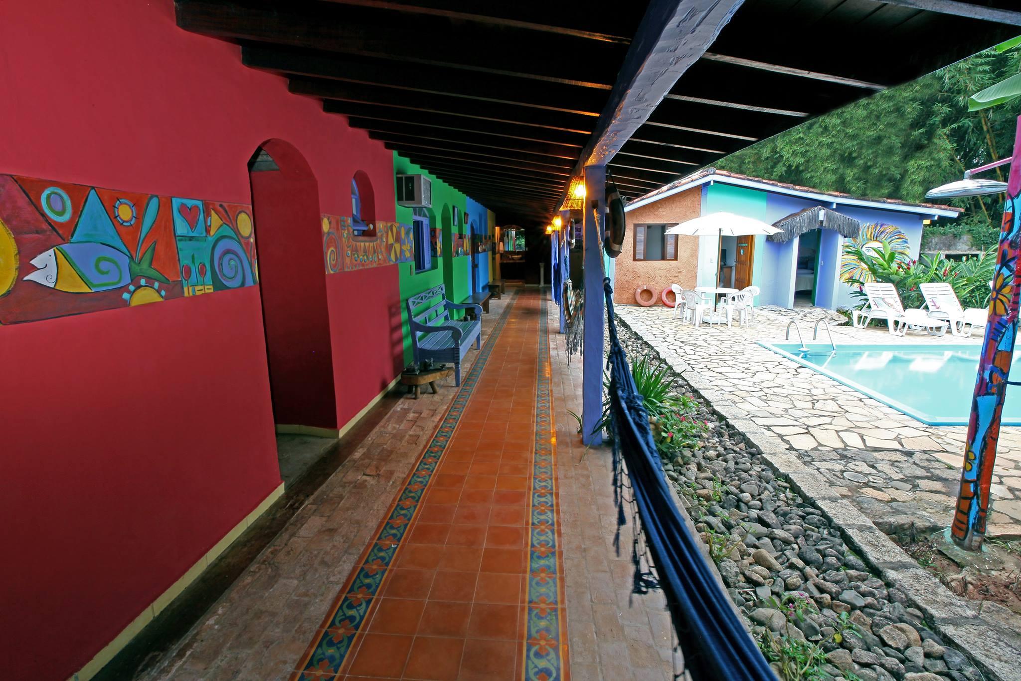 image-housing-carousel