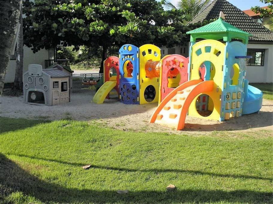 image-housing-carousel