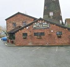 Arties Mill & Lodge