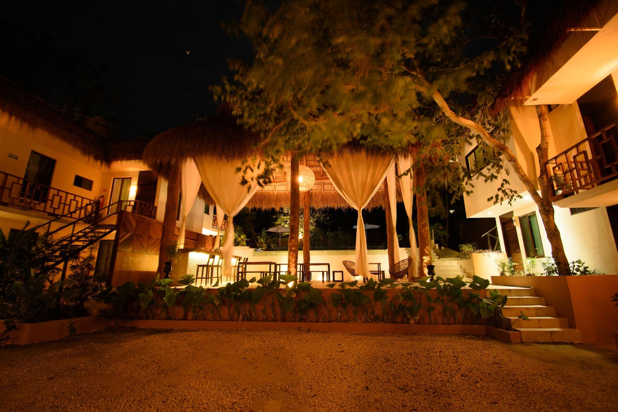 image-housing-carousel