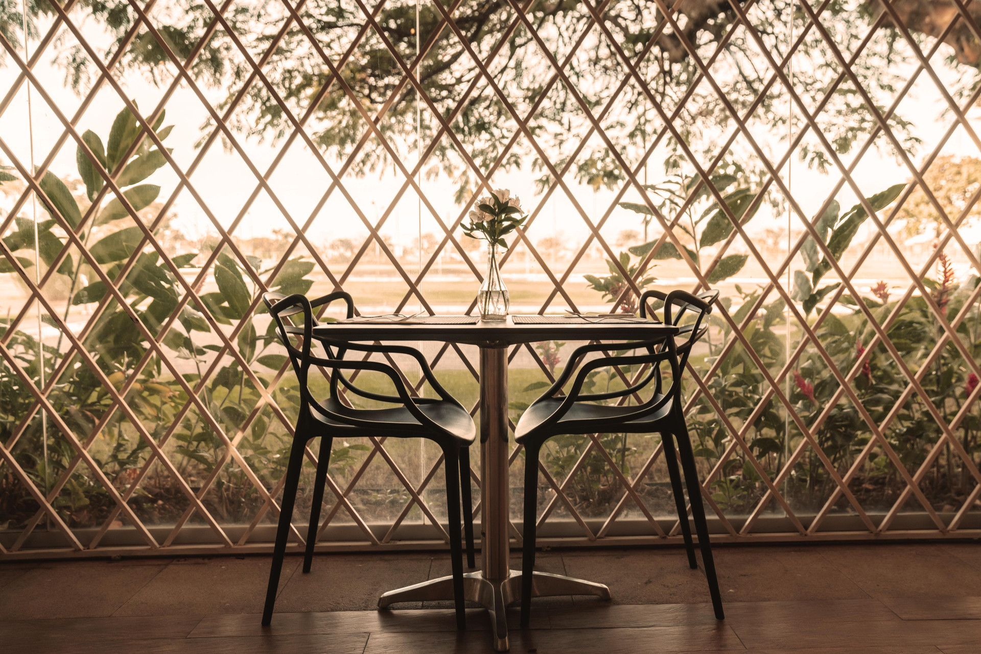 image-housing-carousel