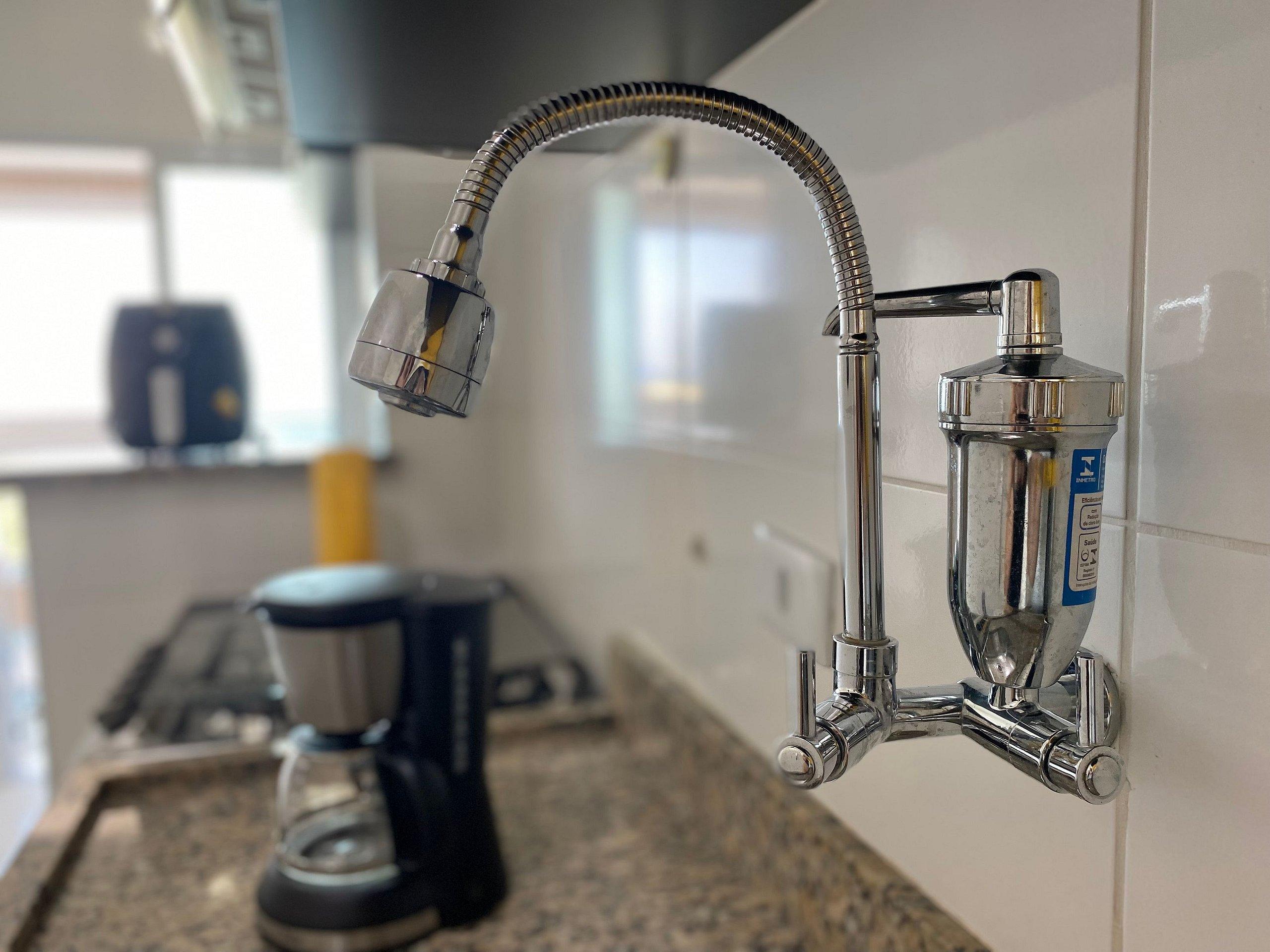 image-housing-carousel