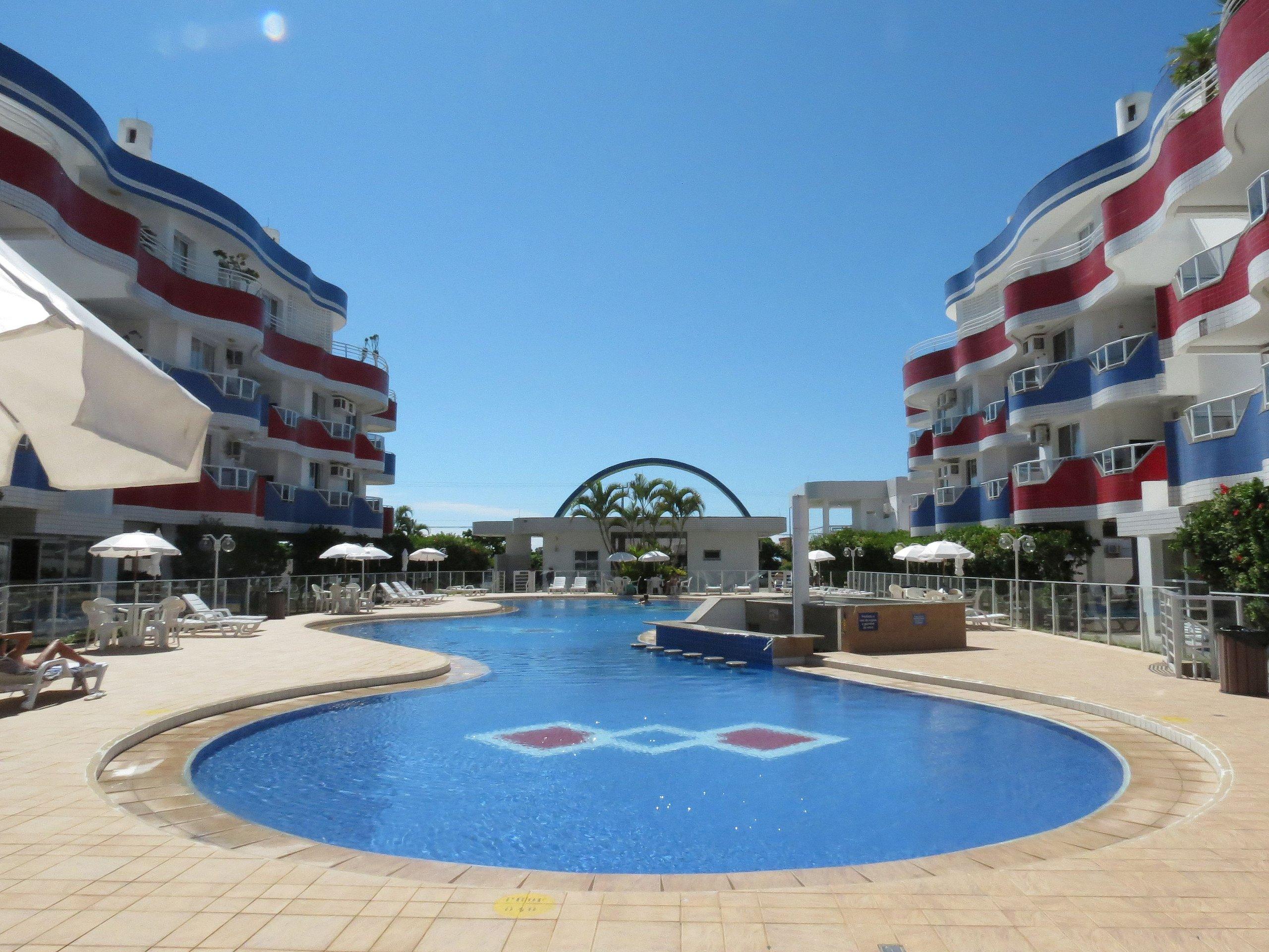 image-housing-carousel