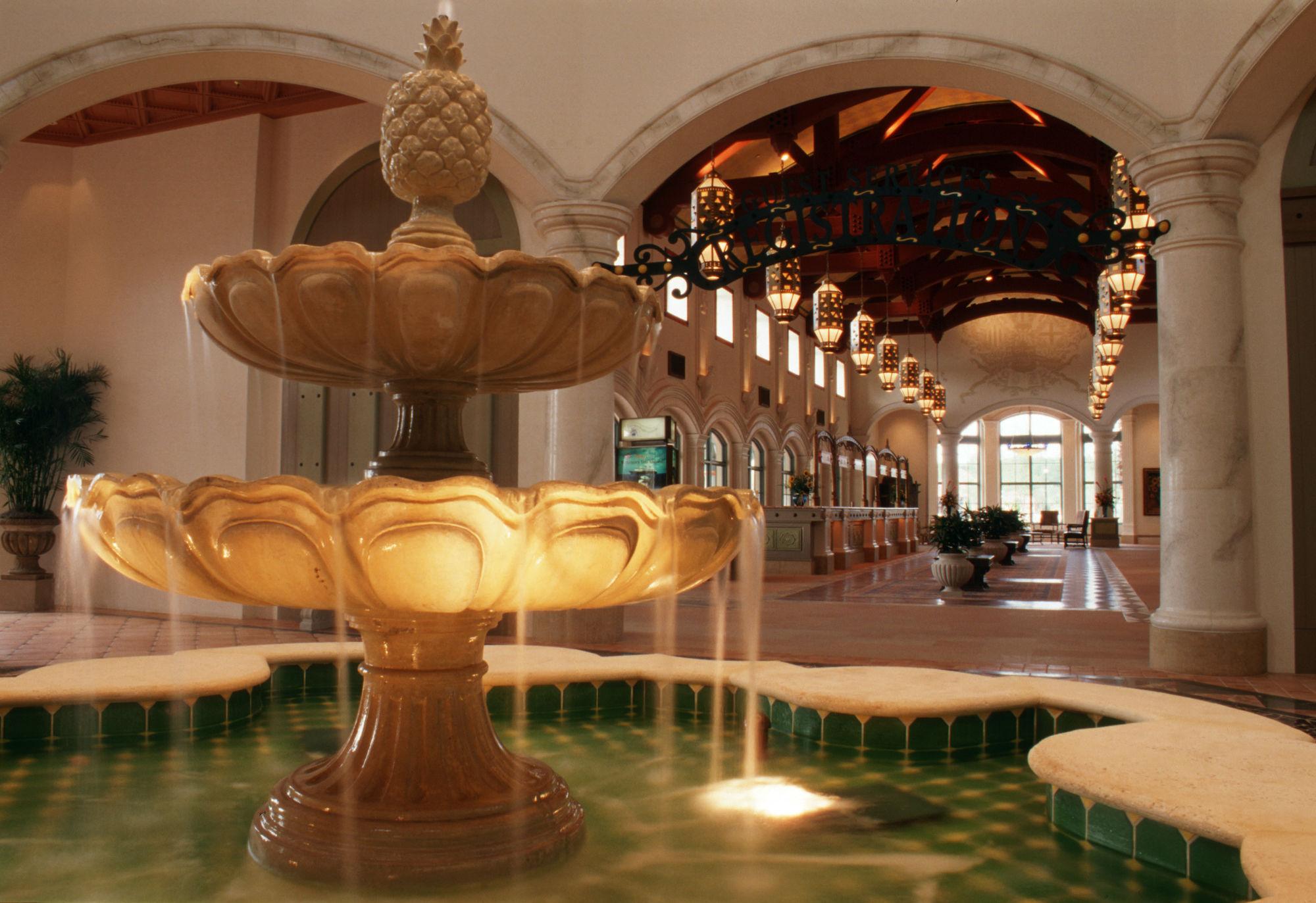 image-housing-carousel