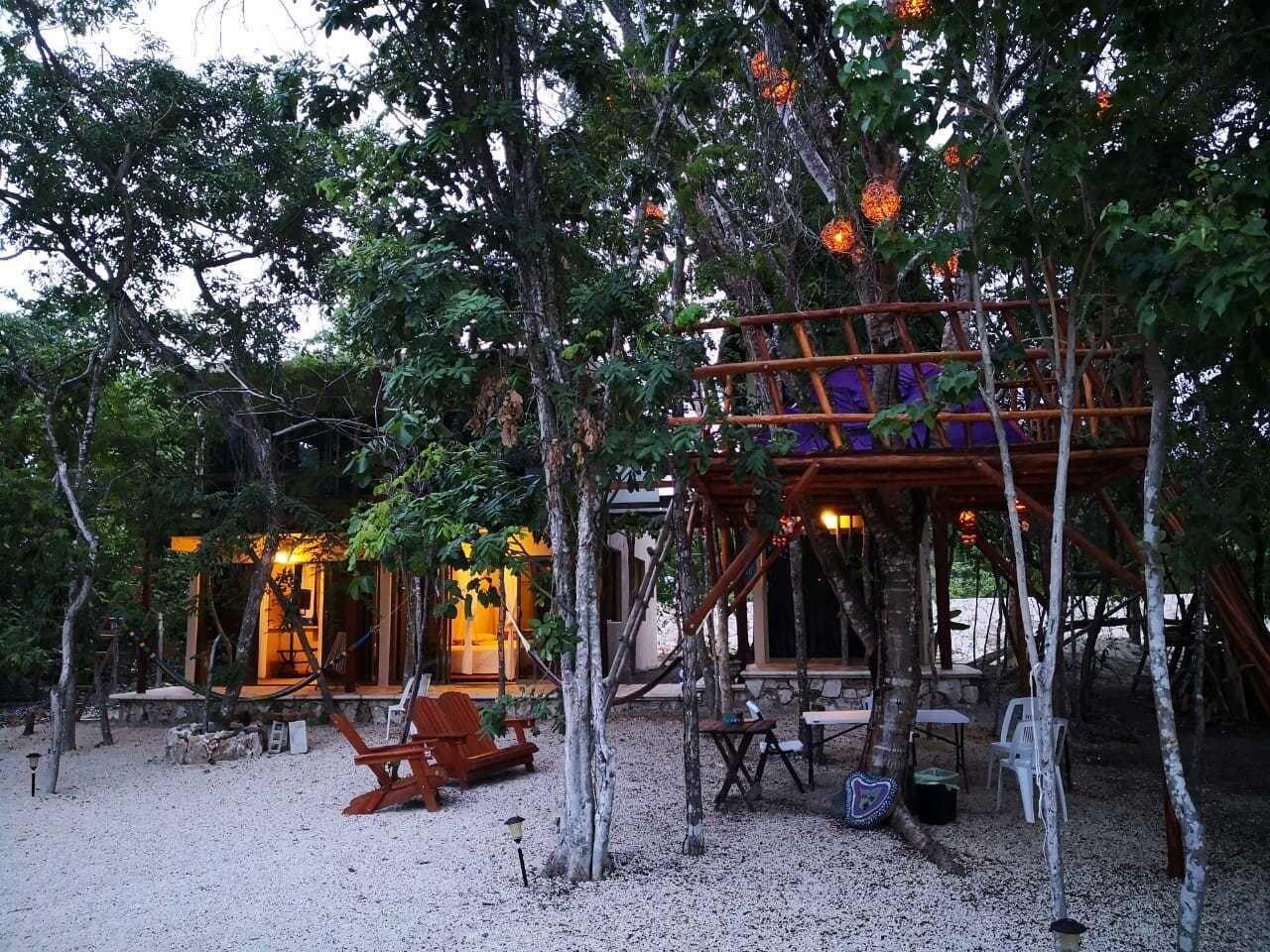 image-housing-carousel