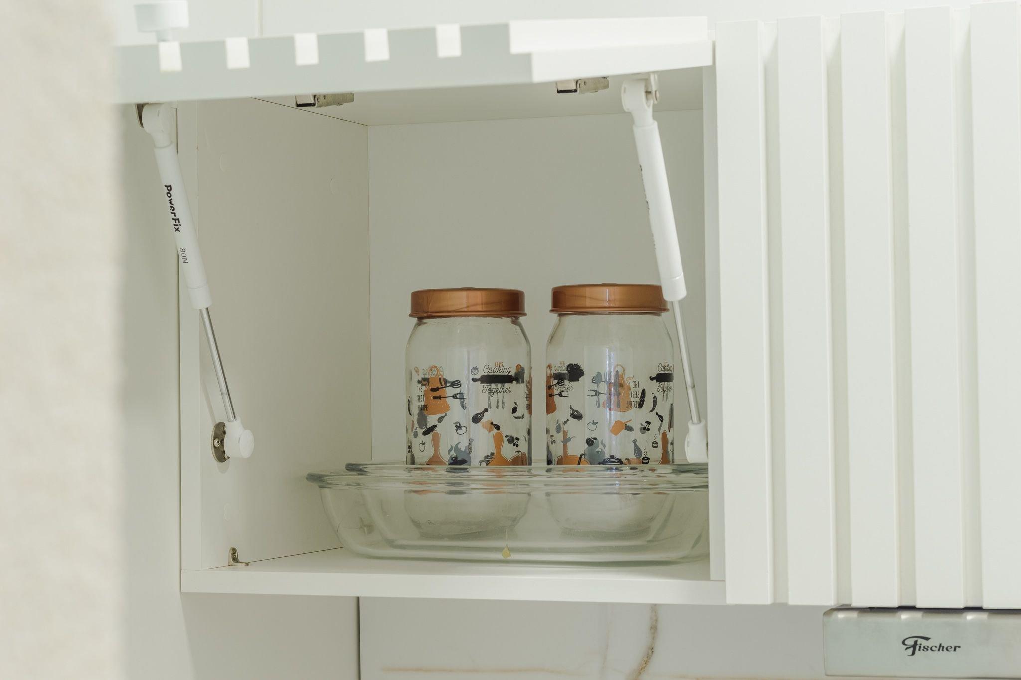 image-housing-carousel