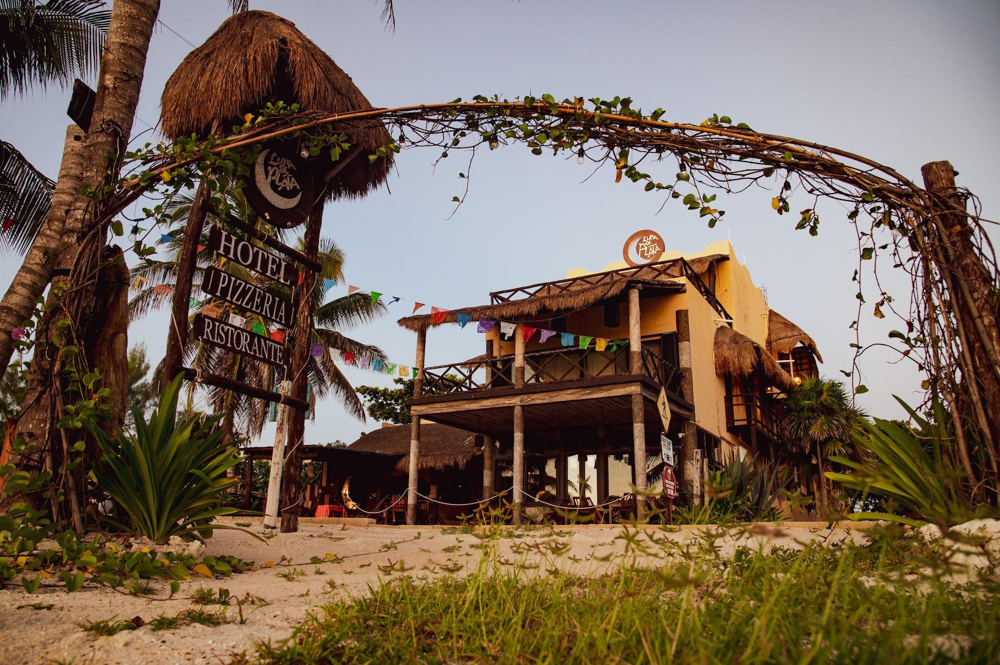 image-housing-carousel