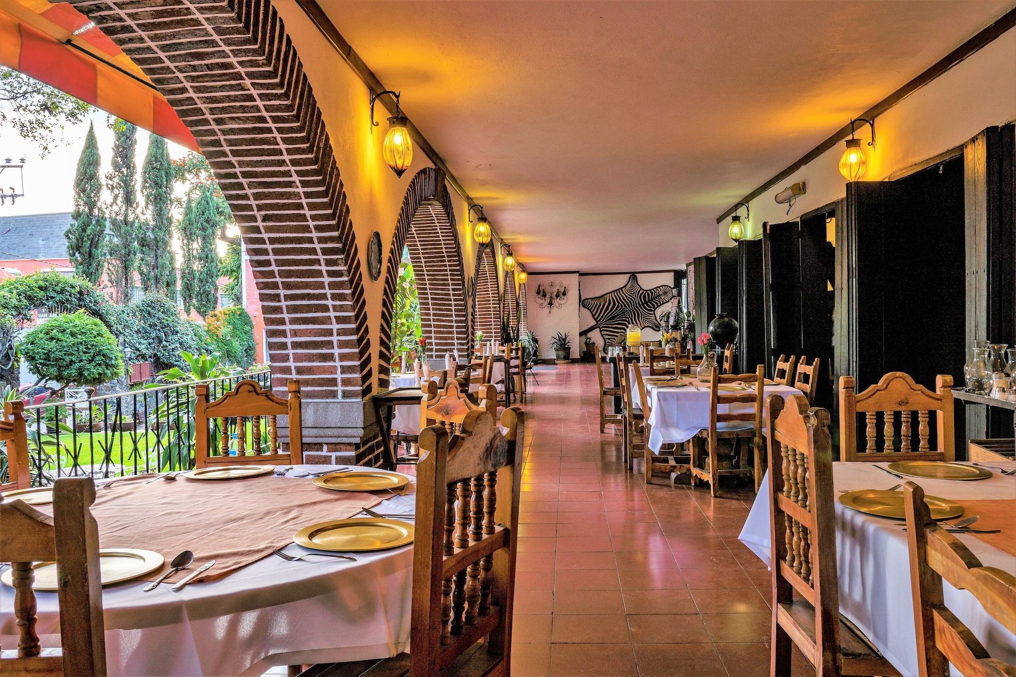 image-housing-carousel