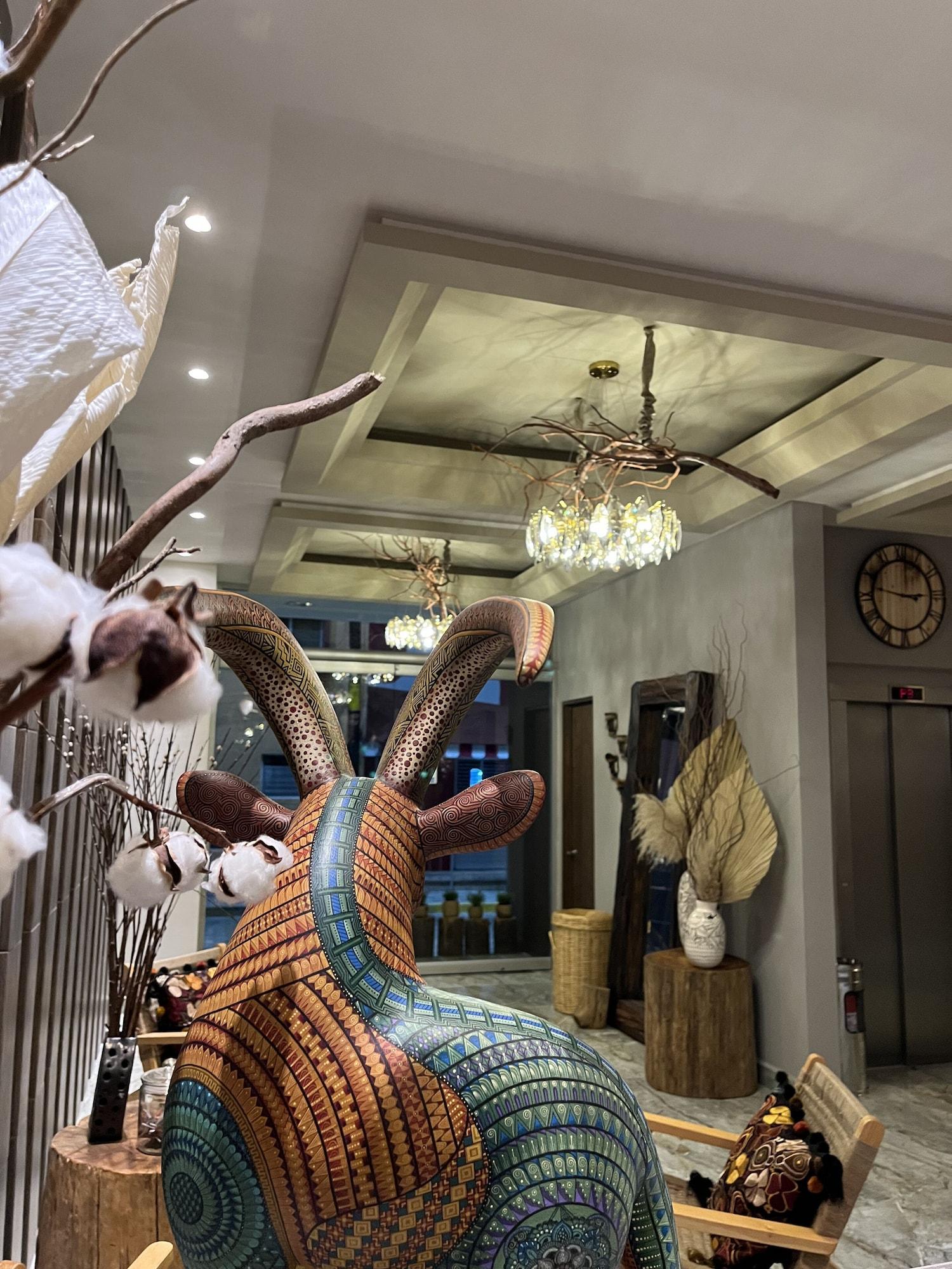 image-housing-carousel