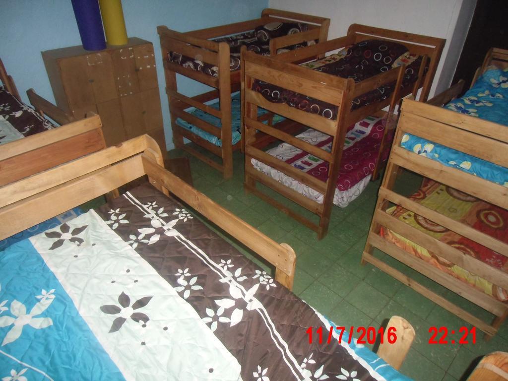 image-housing-carousel